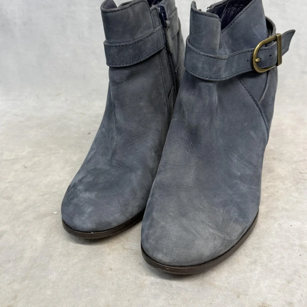 Cole Haan Boots Womens Size 6.5 Gray Suede Ankle Buckle Block Heel Grand.OS